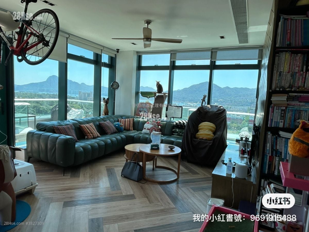 Mont Vert Sell 4 Bedrooms , 3 Bathrooms 1,632 ft²