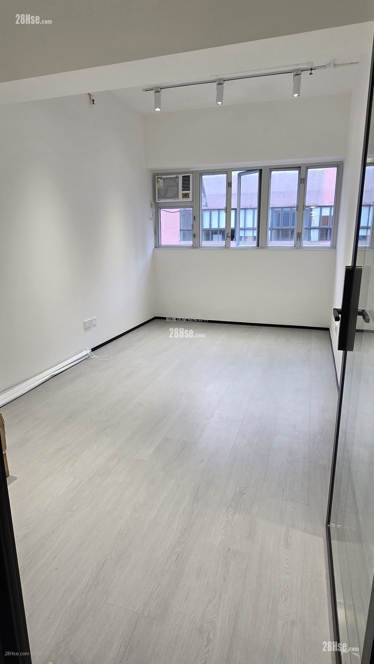 駱駝漆大廈 租盤