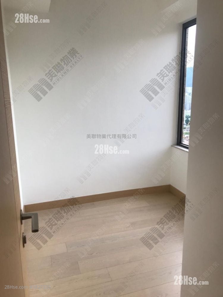 天寰 售盤 3 房 , 1 浴室 635 平方呎