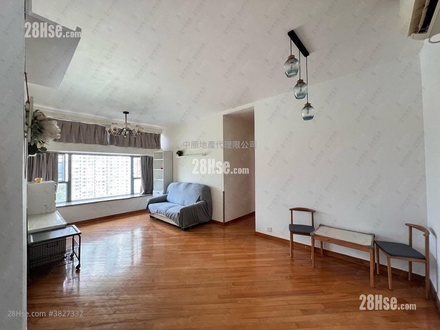 Tung Chung Crescent Sell 3 Bedrooms , 3 Bathrooms 803 ft²