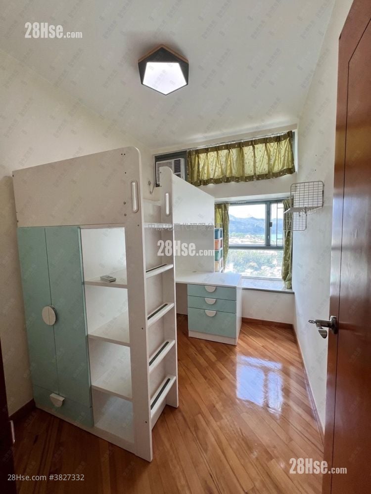 Tung Chung Crescent Sell 3 Bedrooms , 3 Bathrooms 803 ft²