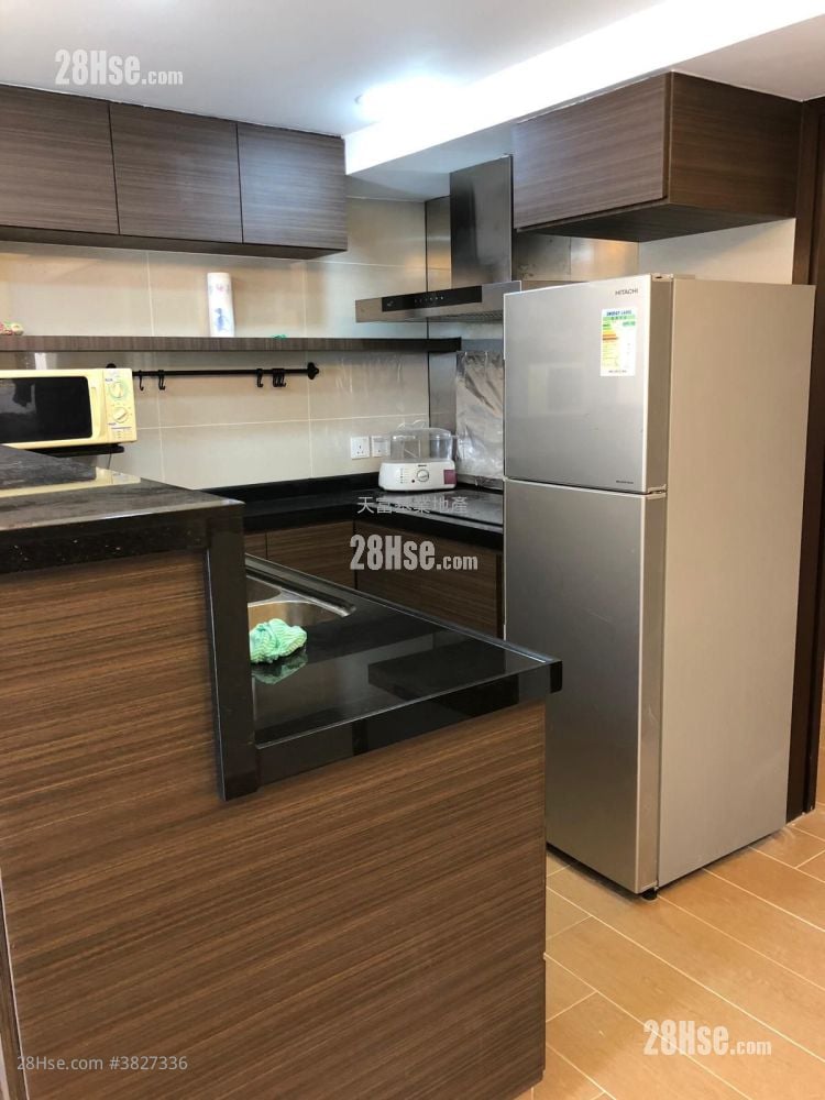 將軍澳村 租盤 3 房 , 2 浴室 700 平方呎