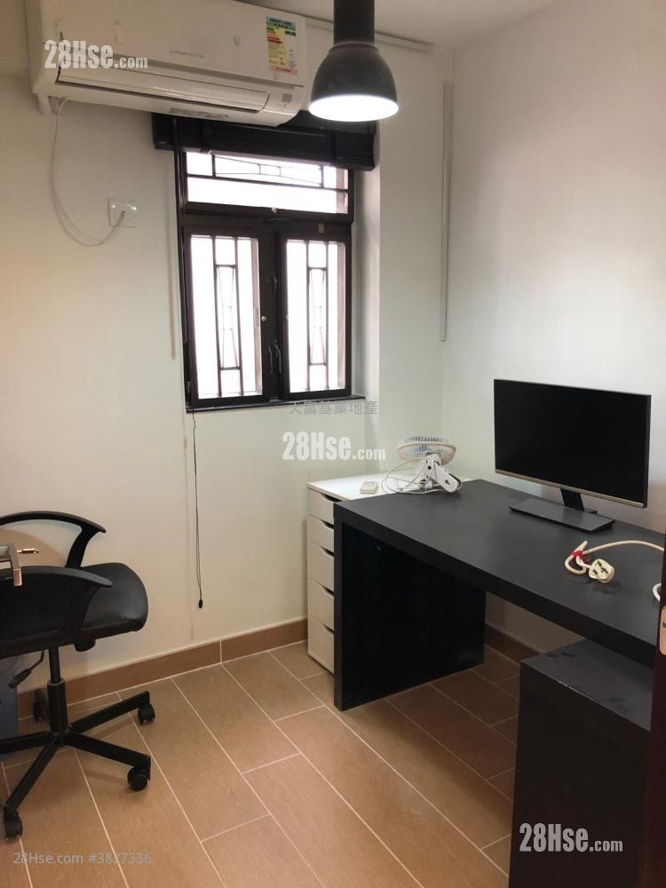 將軍澳村 租盤 3 房 , 2 浴室 700 平方呎