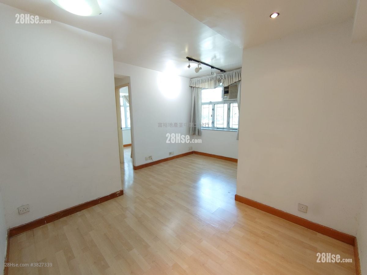 荃湾中心 租盘 2 房 378 平方尺