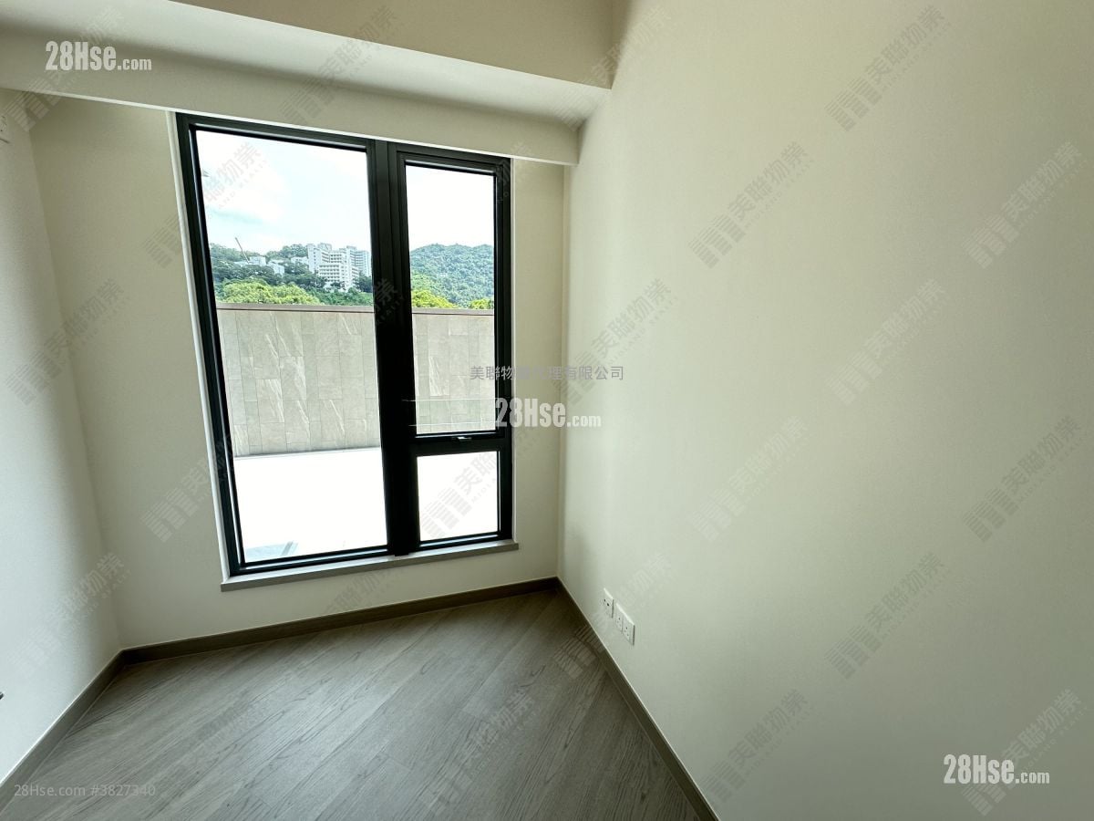 Silicon Hill 售盘 3 房 574 平方尺