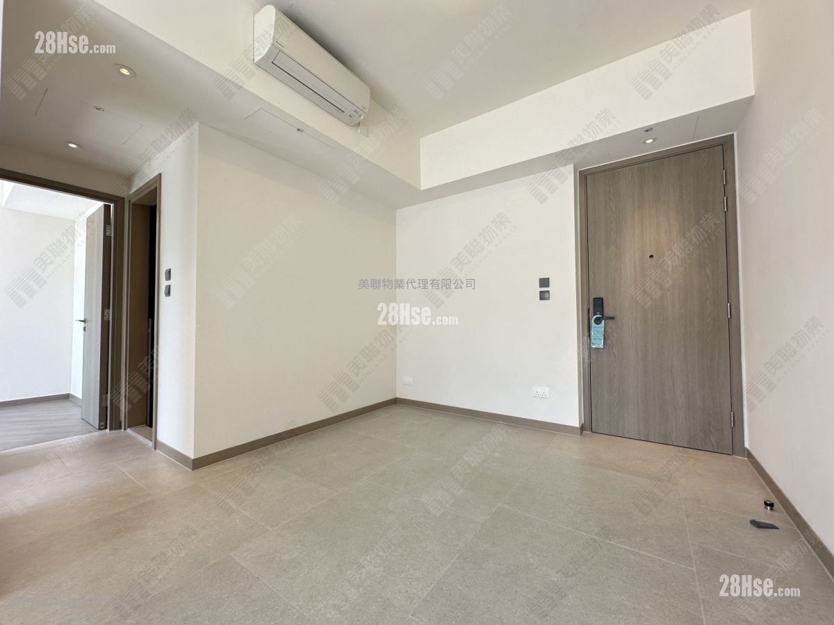 Silicon Hill 售盘 3 房 574 平方尺