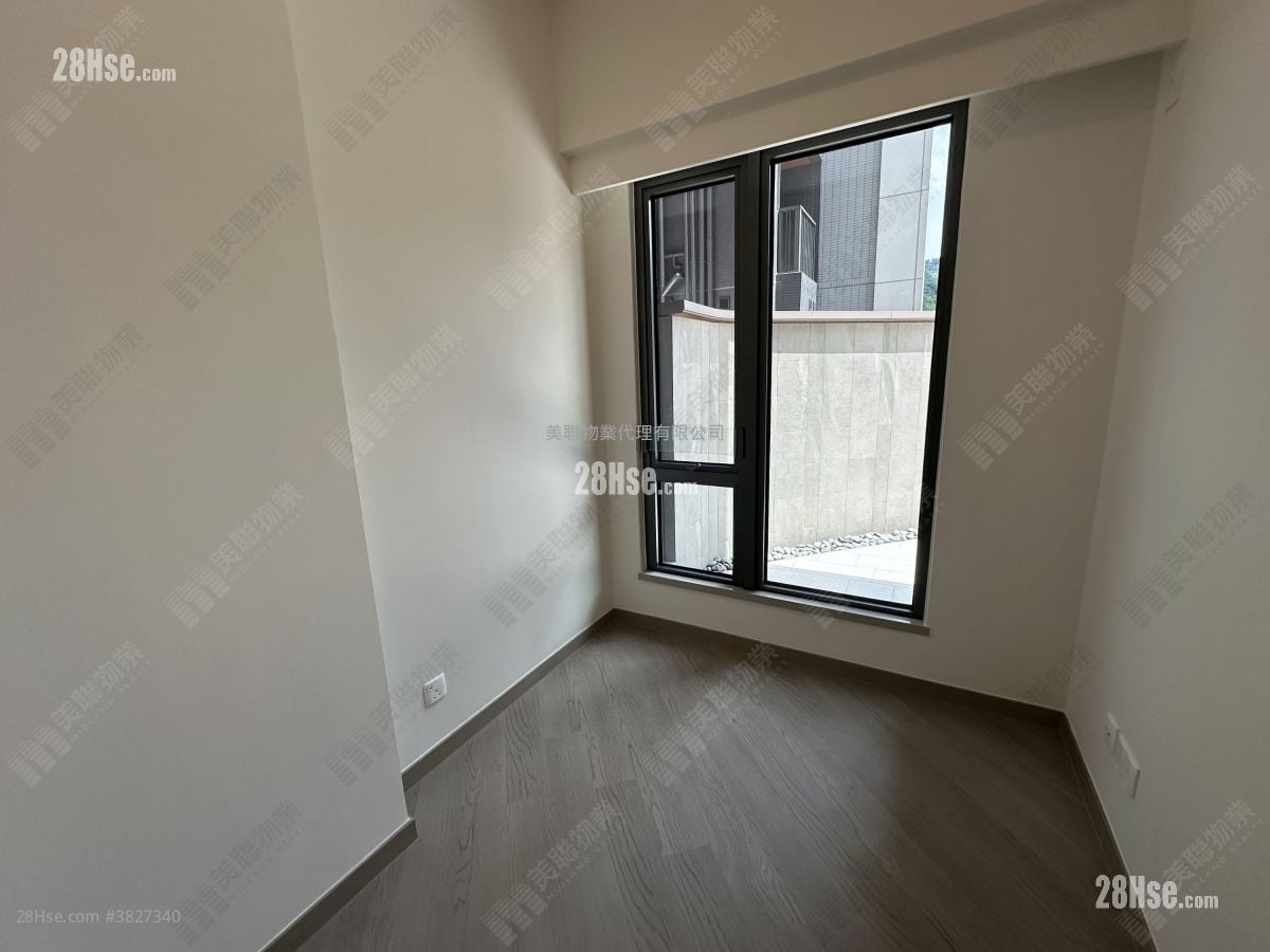 Silicon Hill 售盘 3 房 574 平方尺