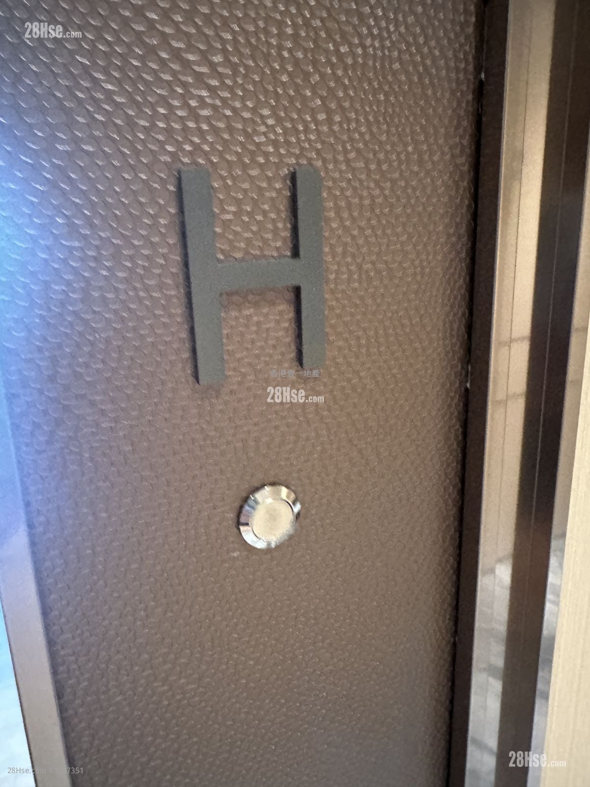 皓日 租盘 1 房 , 1 浴室 326 平方尺