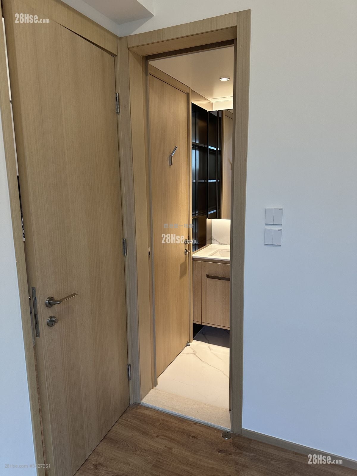 皓日 租盘 1 房 , 1 浴室 326 平方尺