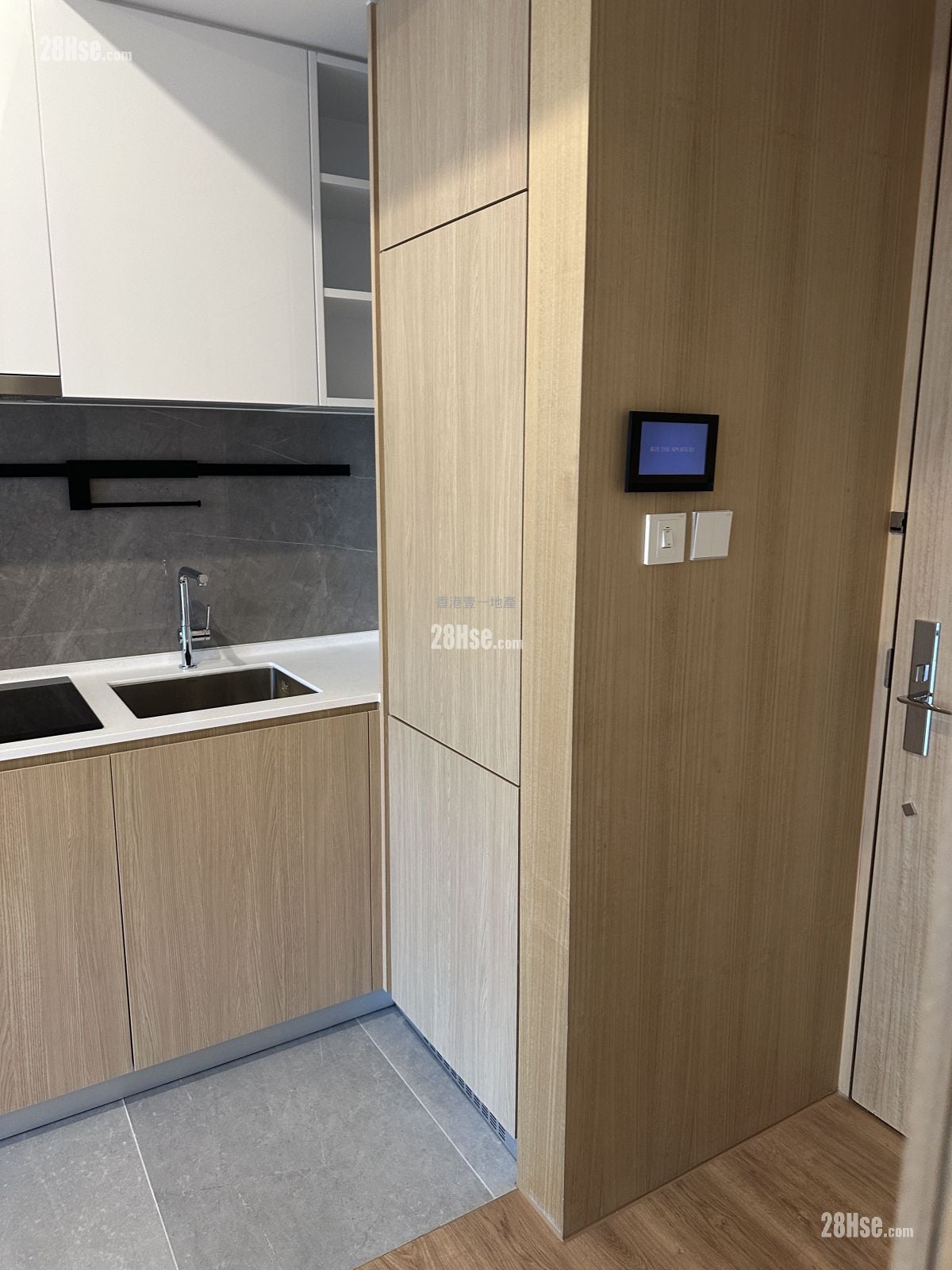 皓日 租盘 1 房 , 1 浴室 326 平方尺