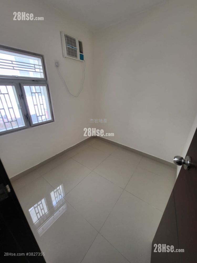 bedroom 2: Village Rental 3 Bedrooms , 1 Bathroom