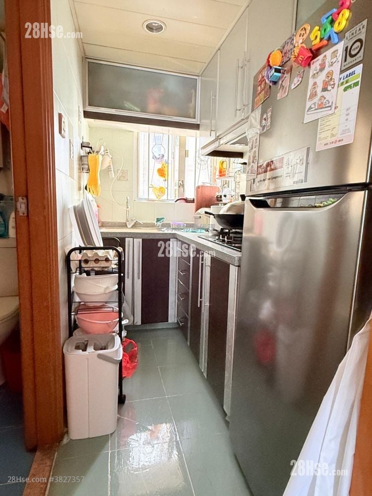 Wealthy Court Sell 2 Bedrooms , 1 Bathroom 344 ft²