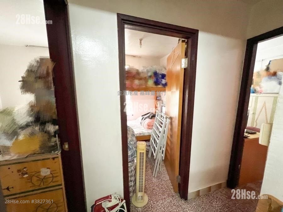 King Shan Court Sell 3 Bedrooms 568 ft²