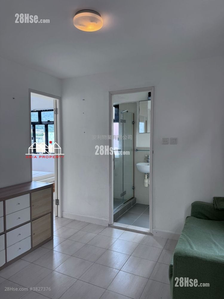 村屋 租盤 2 房 , 1 浴室 700 平方呎