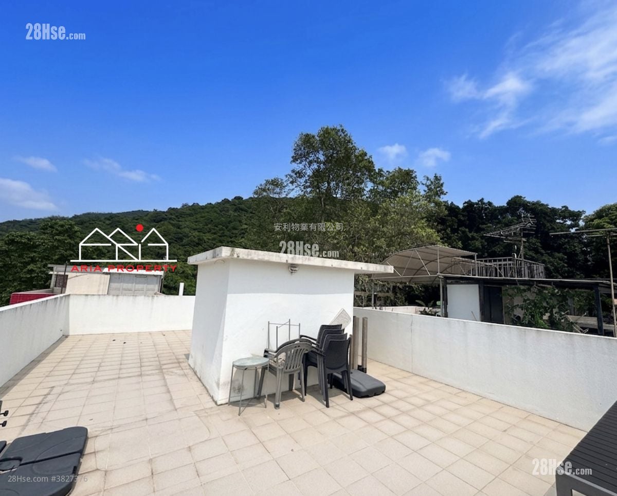 村屋 租盤 2 房 , 1 浴室 700 平方呎