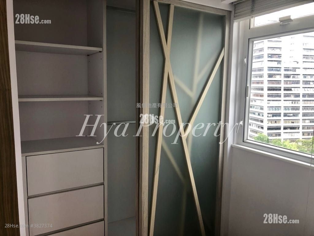 環球大廈 租盤 1 房 285 平方呎