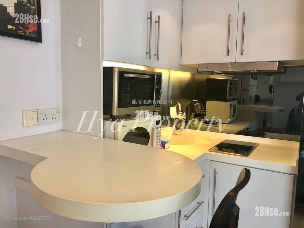 環球大廈 租盤 1 房 285 平方呎