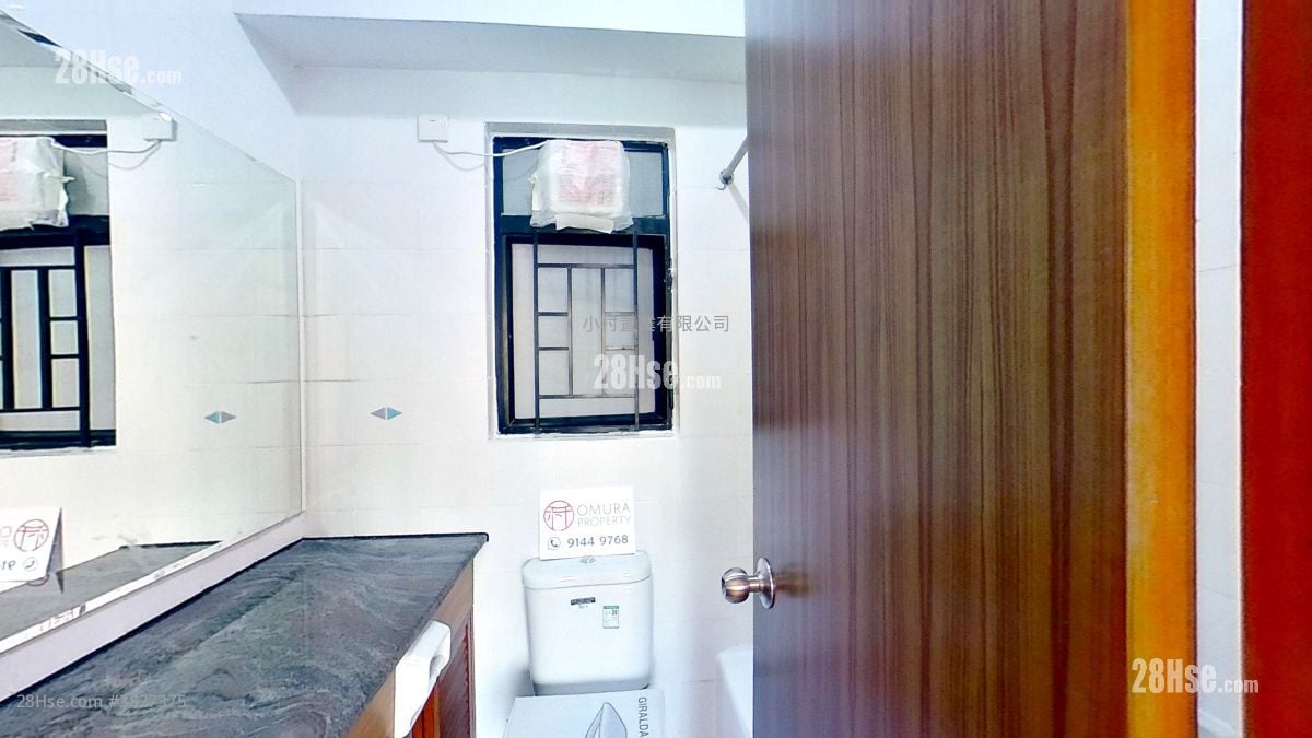 浴室: 世銀花苑 租盤 2 房 , 1 浴室 362 平方呎