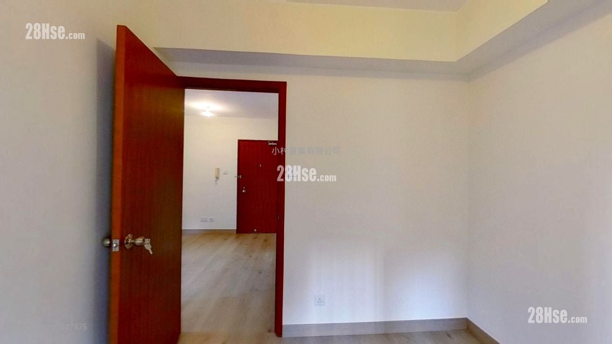 主人房: 世銀花苑 租盤 2 房 , 1 浴室 362 平方呎