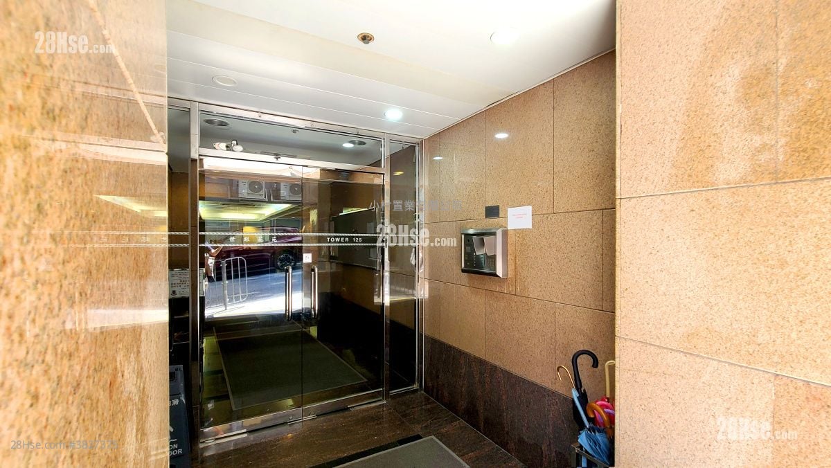 大廈入口: 世銀花苑 租盤 2 房 , 1 浴室 362 平方呎