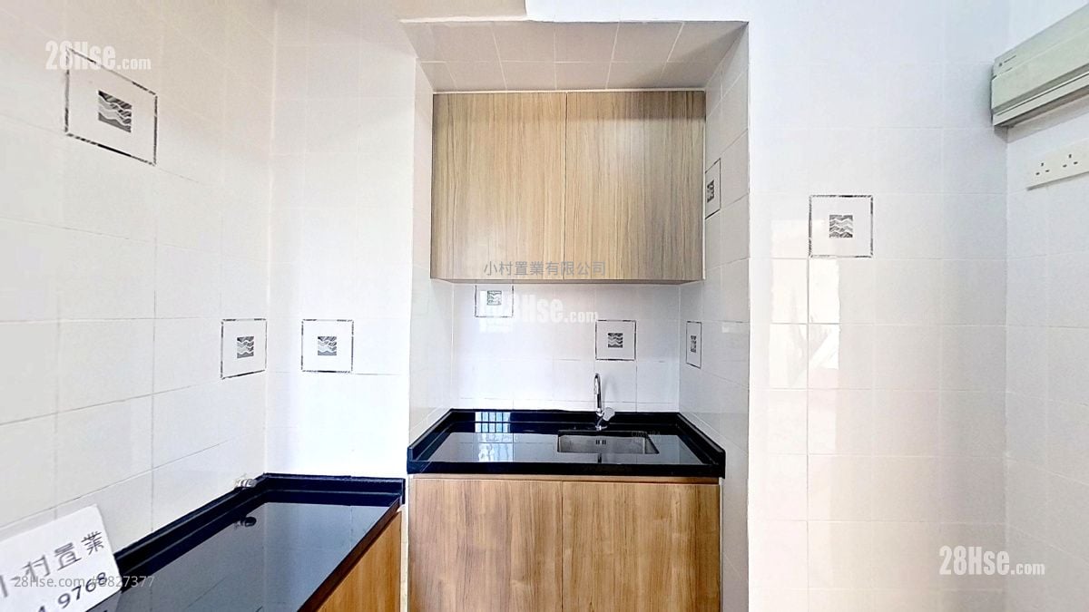 廚房: 世銀花苑 租盤 3 房 , 2 浴室 574 平方呎