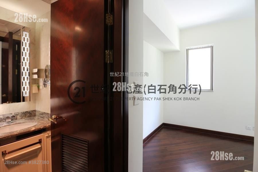 Mayfair By The Sea Sell 3 Bedrooms , 2 Bathrooms 856 ft²