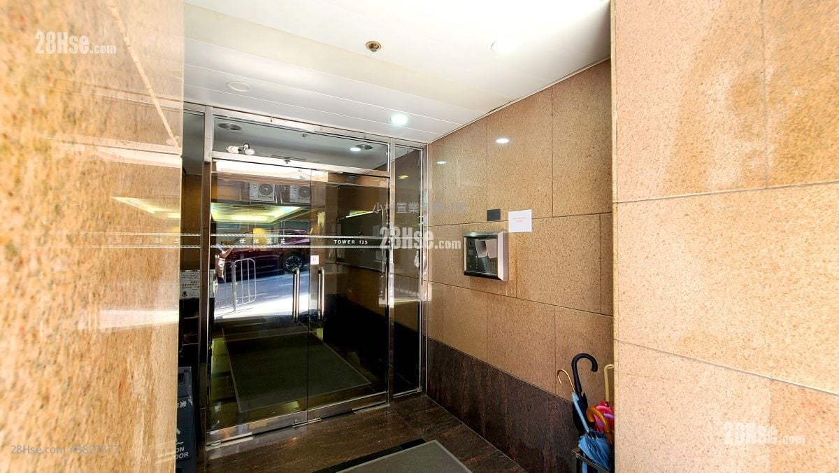 大廈入口: 世銀花苑 租盤 3 房 , 2 浴室 574 平方呎