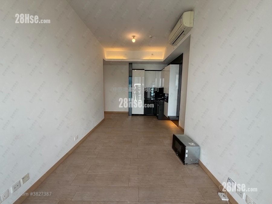 Century Link Sell 3 Bedrooms , 1 Bathroom 572 ft²