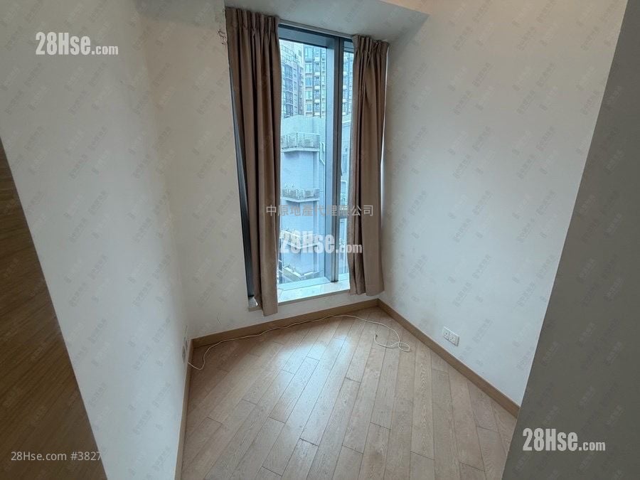 Century Link Sell 3 Bedrooms , 1 Bathroom 572 ft²