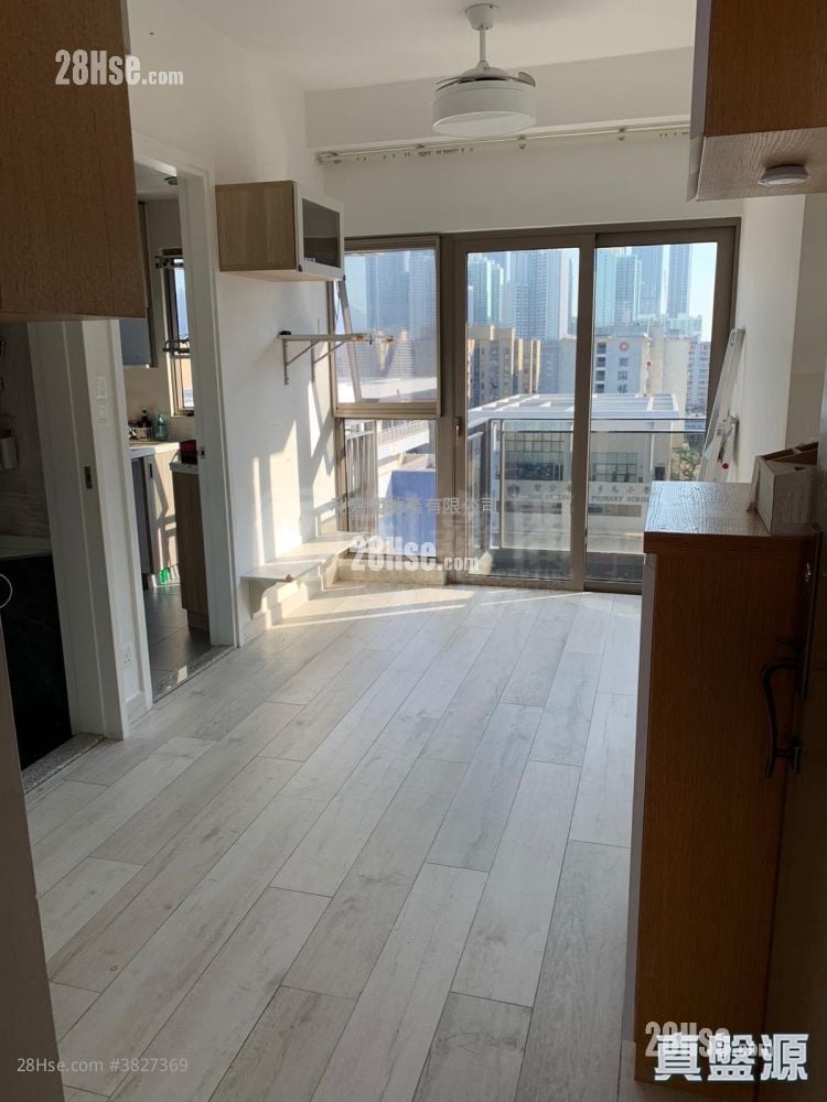 Residence 228 Sell 2 Bedrooms , 1 Bathroom 433 ft²