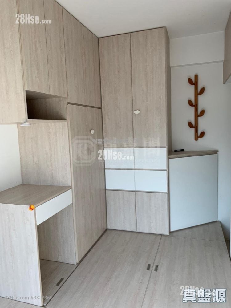 Residence 228 Sell 2 Bedrooms , 1 Bathroom 433 ft²