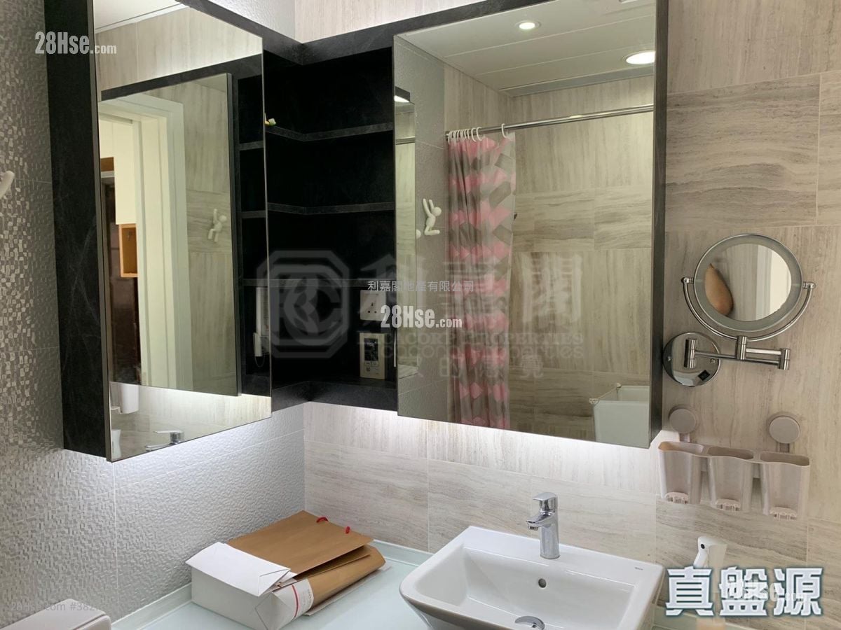 Residence 228 Sell 2 Bedrooms , 1 Bathroom 433 ft²