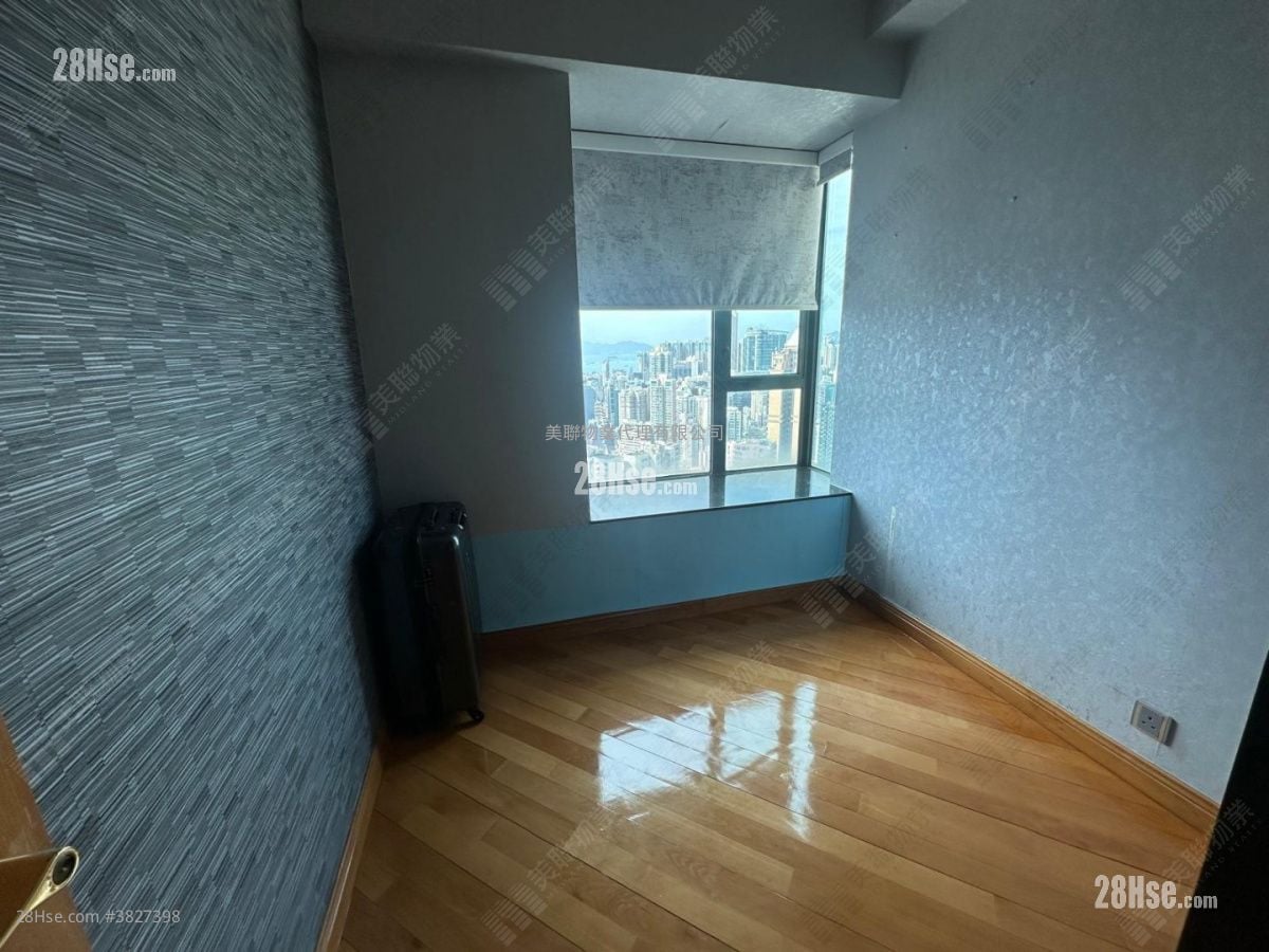 Ellery Terrace Sell 3 Bedrooms , 2 Bathrooms 913 ft²