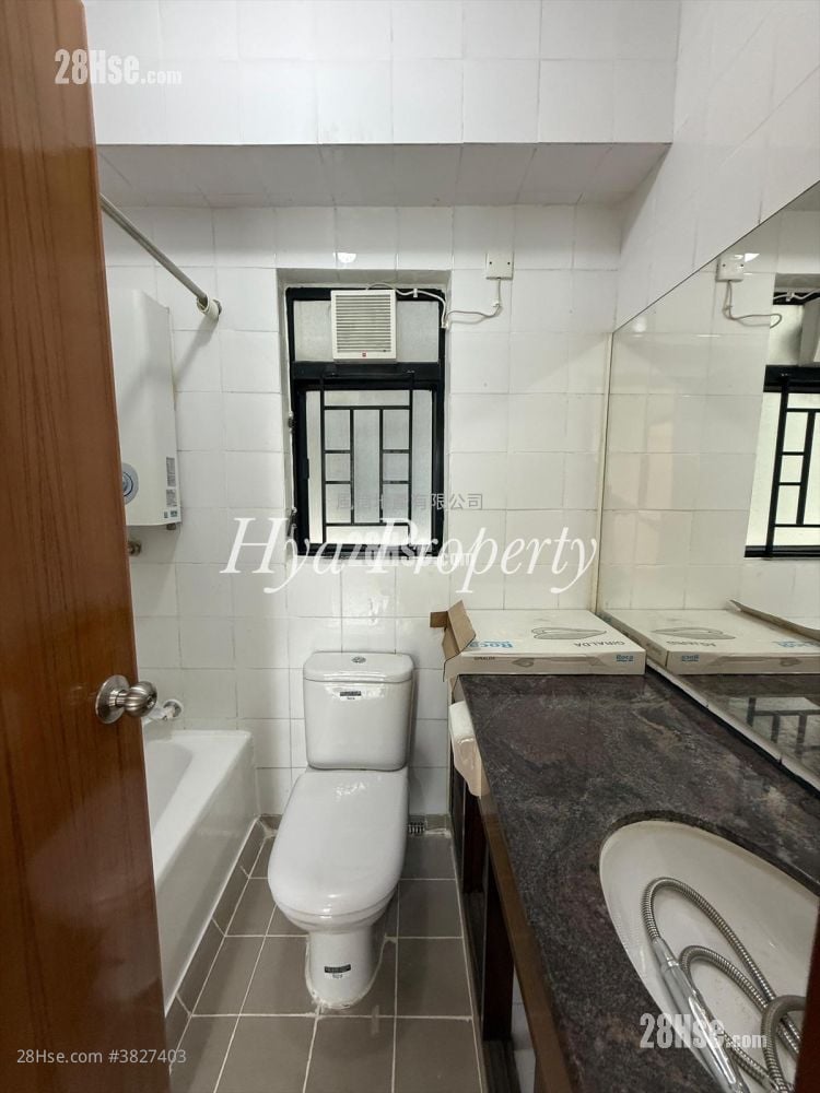 世银花苑 租盘 2 房 , 1 浴室 364 平方尺