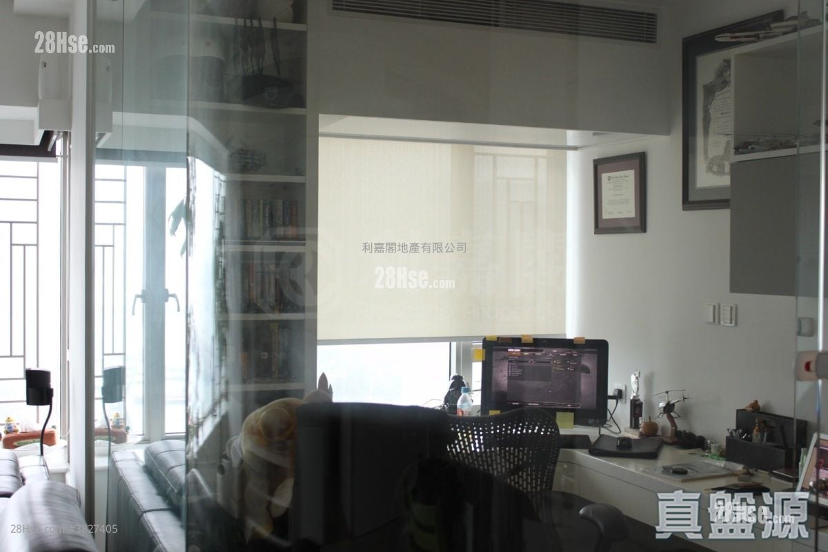 Sorrento Sell 3 Bedrooms , 2 Bathrooms 1,345 ft²