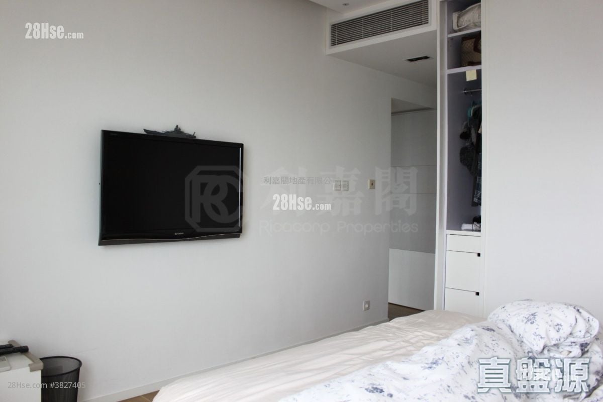 Sorrento Sell 3 Bedrooms , 2 Bathrooms 1,345 ft²