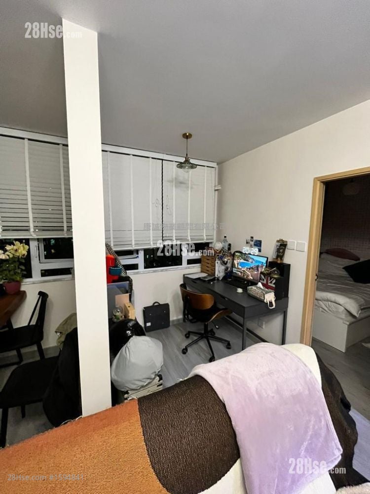 Tsui Ping (North) Estate Sell 3 Bedrooms , 1 Bathroom 494 ft²