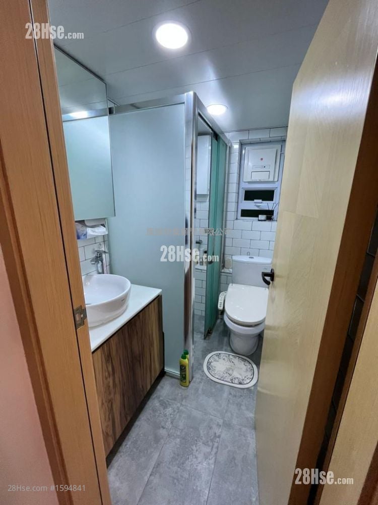 Tsui Ping (North) Estate Sell 3 Bedrooms , 1 Bathroom 494 ft²