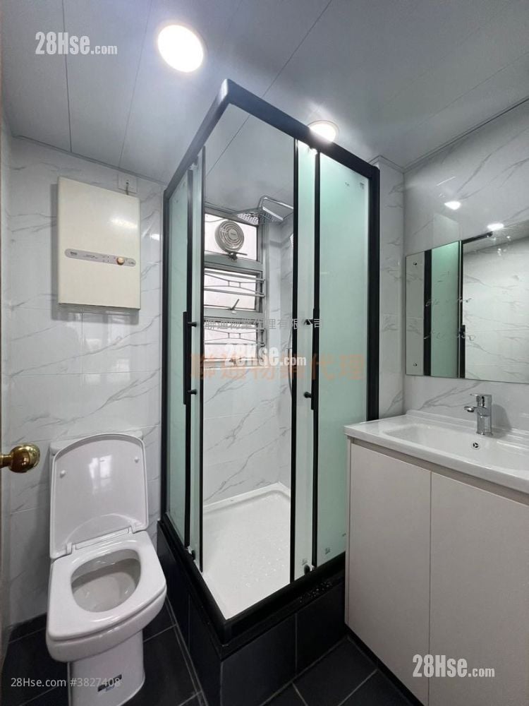 22居 租盘 3 房 , 2 浴室 603 平方尺