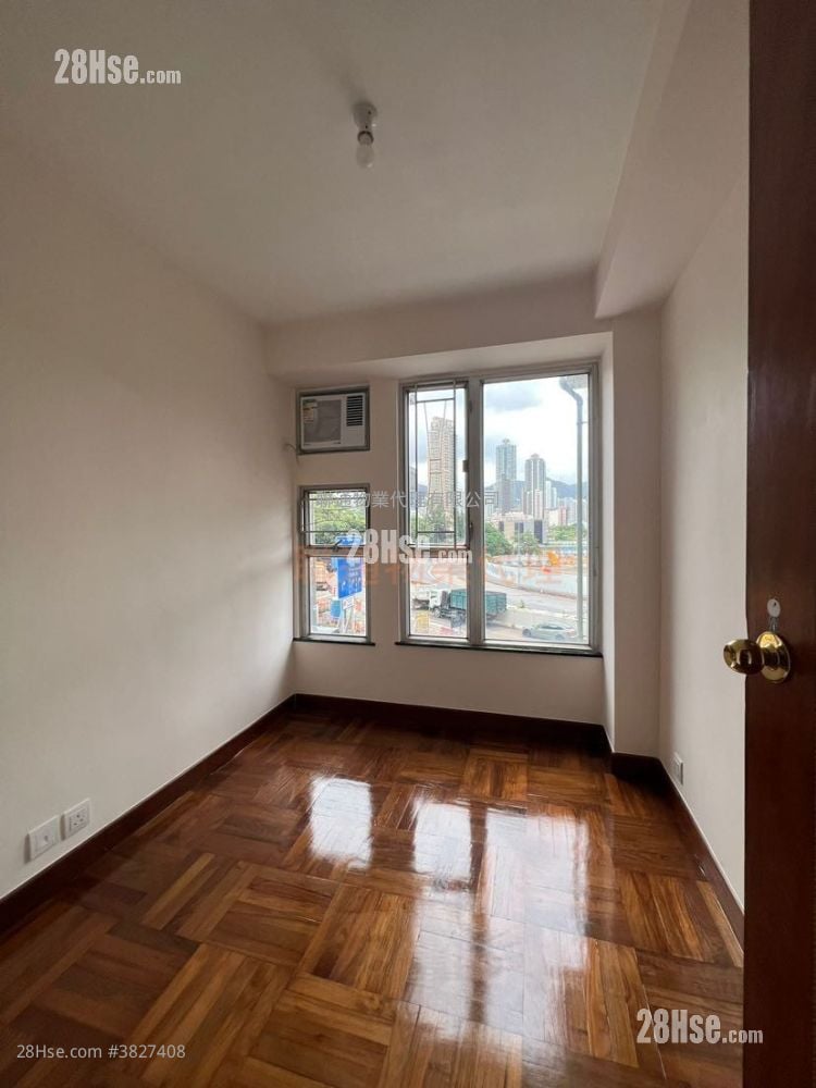 22居 租盘 3 房 , 2 浴室 603 平方尺