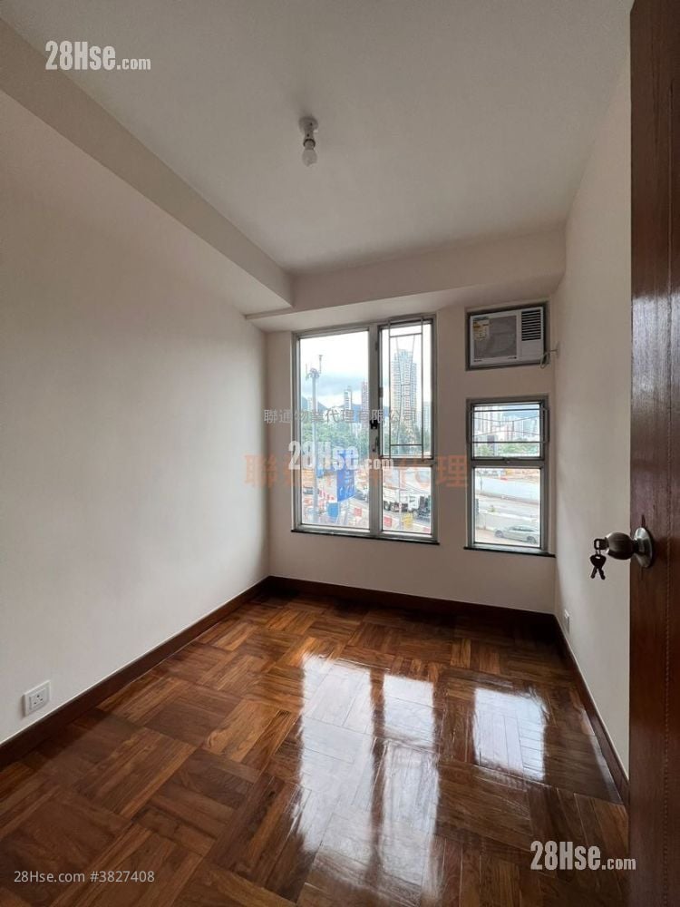 22居 租盘 3 房 , 2 浴室 603 平方尺