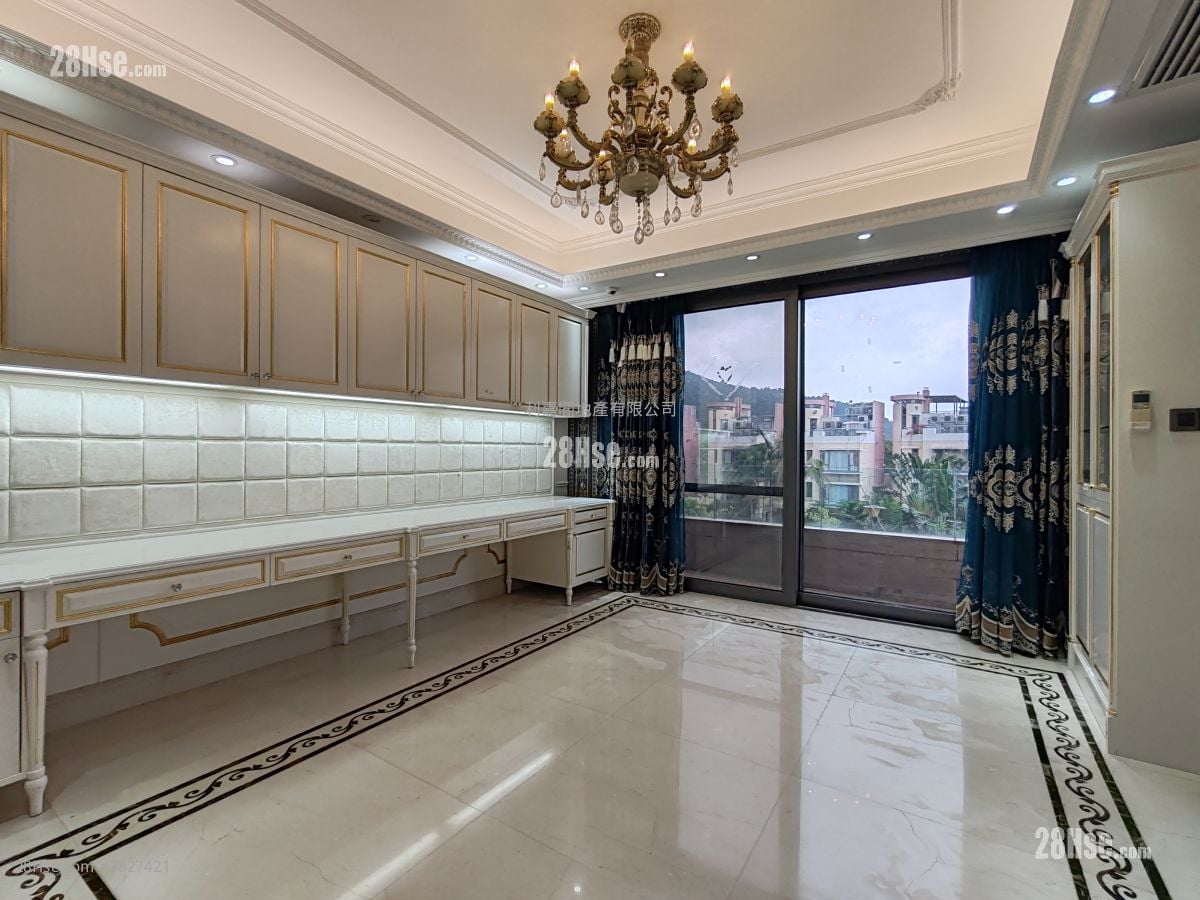 皓朗山庄 售盘 4 房 , 4 浴室 2,250 平方尺