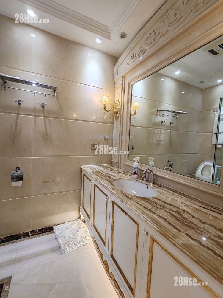 皓朗山庄 售盘 4 房 , 4 浴室 2,250 平方尺