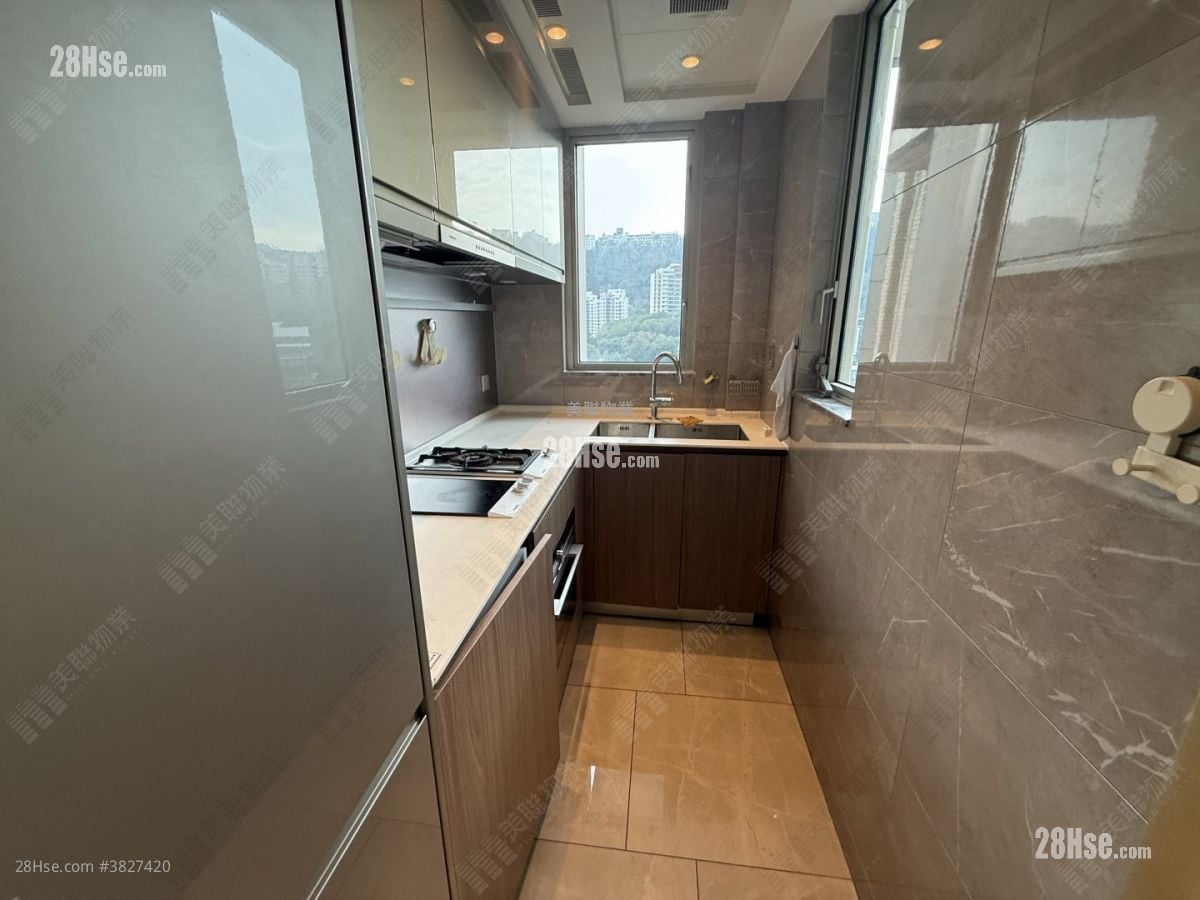 逸珑湾8 售盘 3 房 773 平方尺