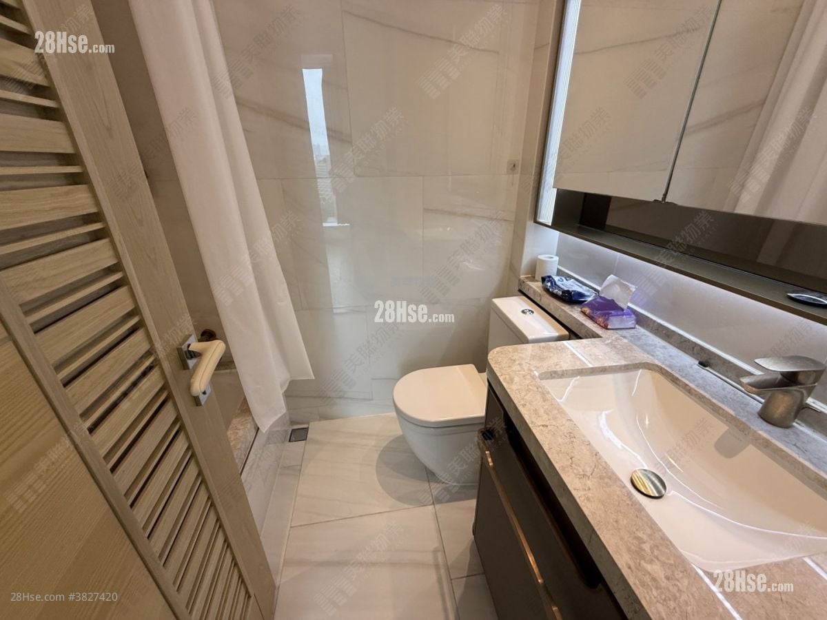 逸珑湾8 售盘 3 房 773 平方尺