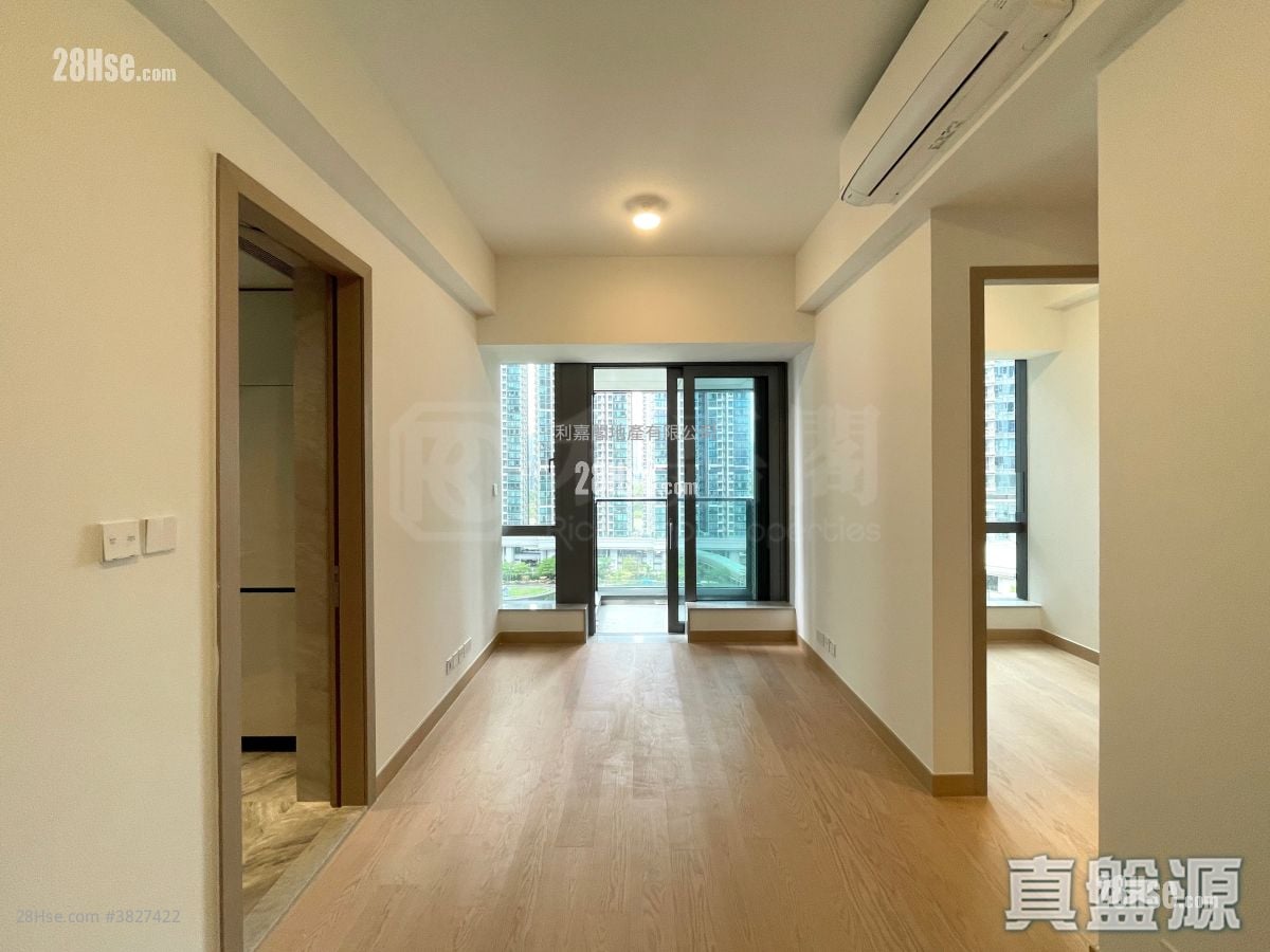 Park Seasons Sell 2 Bedrooms , 1 Bathroom 496 ft²