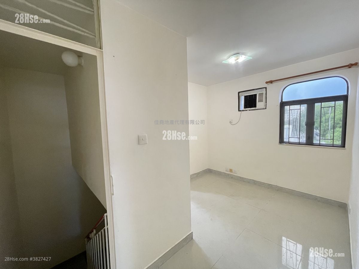 村屋 租盤 1 房 , 1 浴室 350 平方呎