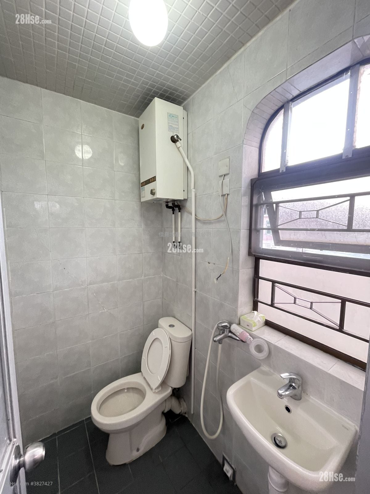 村屋 租盤 1 房 , 1 浴室 350 平方呎