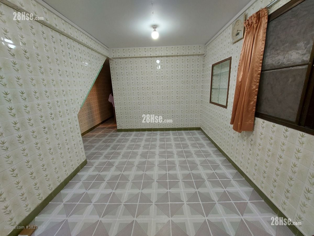 村屋 租盤 2 房 , 1 浴室