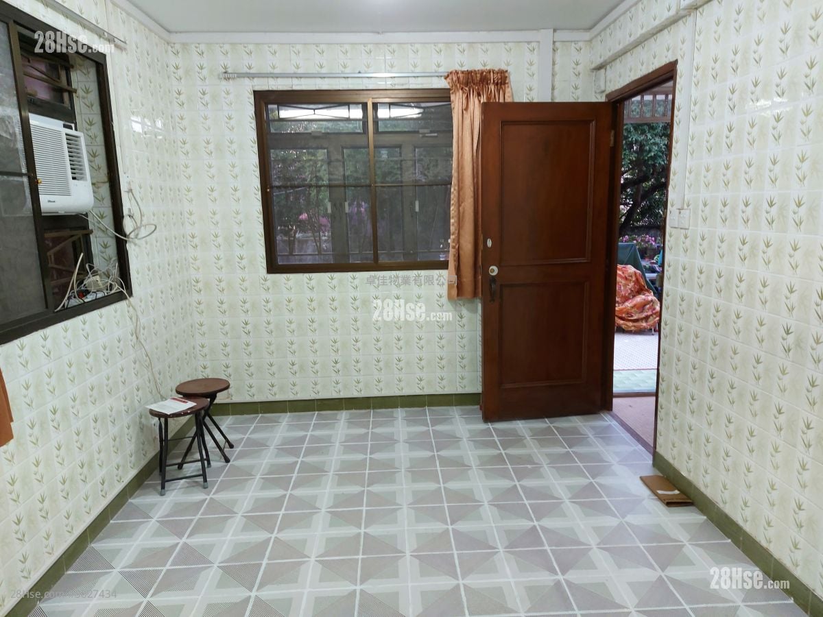 村屋 租盤 2 房 , 1 浴室